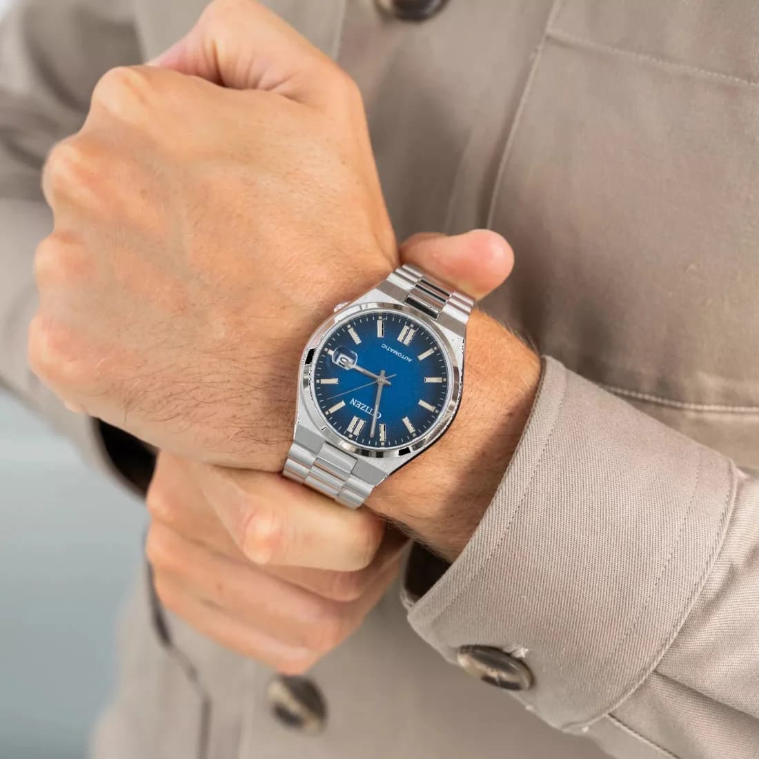 Citizen NJ0151-88L Automatic Steel Blue Dial Watch vue 5