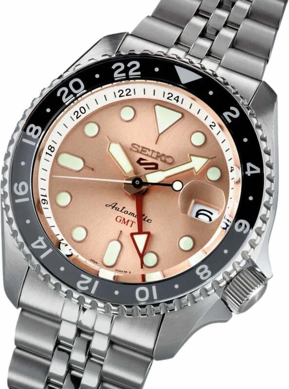 Seiko SSK043K1 GMT Automatic Salmon Gold Dial Stainless Steel Men's Watch vue 2