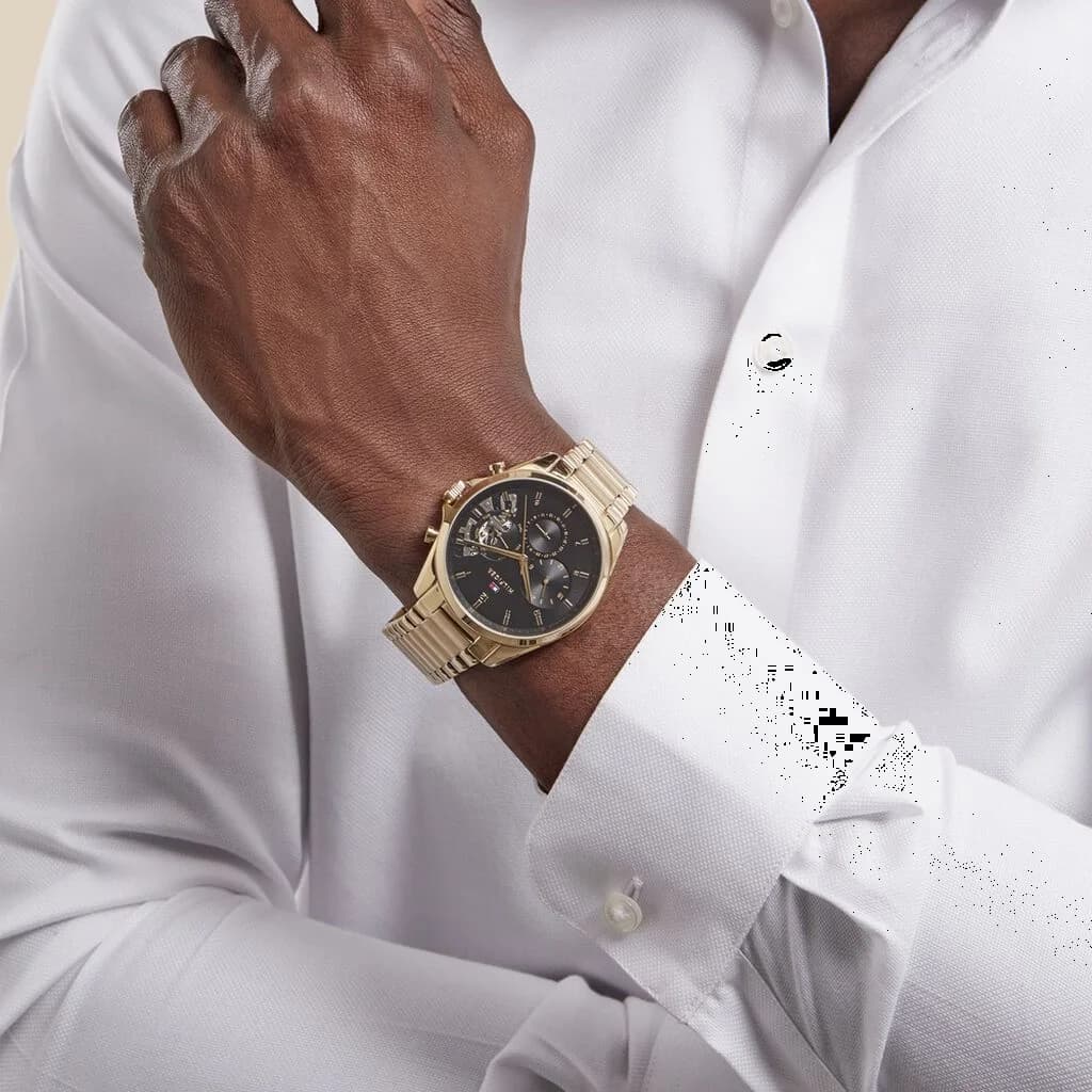 Montre Tommy Hilfiger 1710447 Baker en acier doré avec cadran squelette vue 4